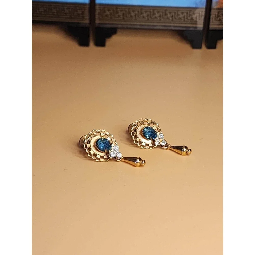 80+ Yr Old Antique CORO Blue Green Dangle Teardrop Gold Tone Screwback Earrings